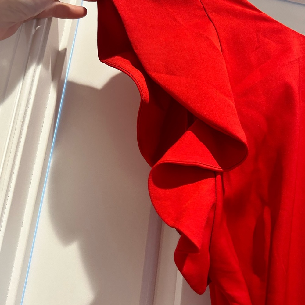 Red flirty ruffle dress - Picture 3 of 5